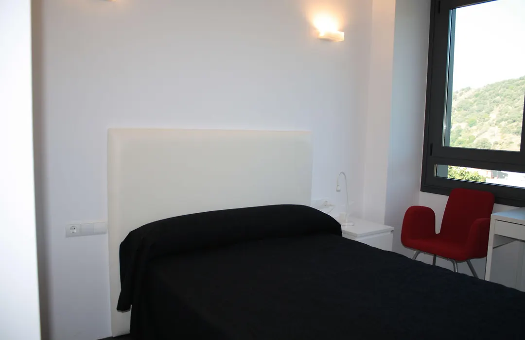Hostal Tres Campanas-1