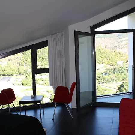 Hostal Tres Campanas-2